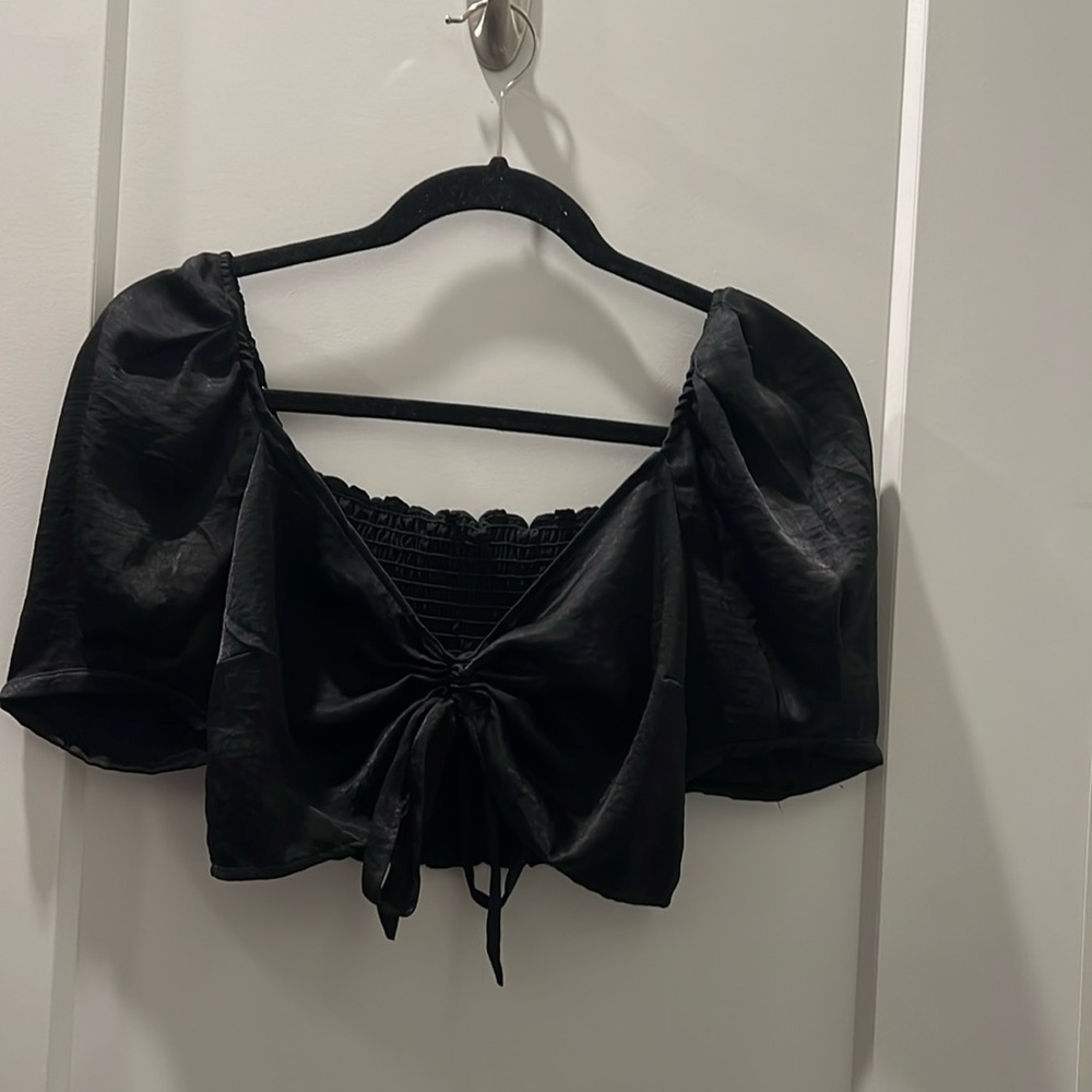 RESA crop blouse